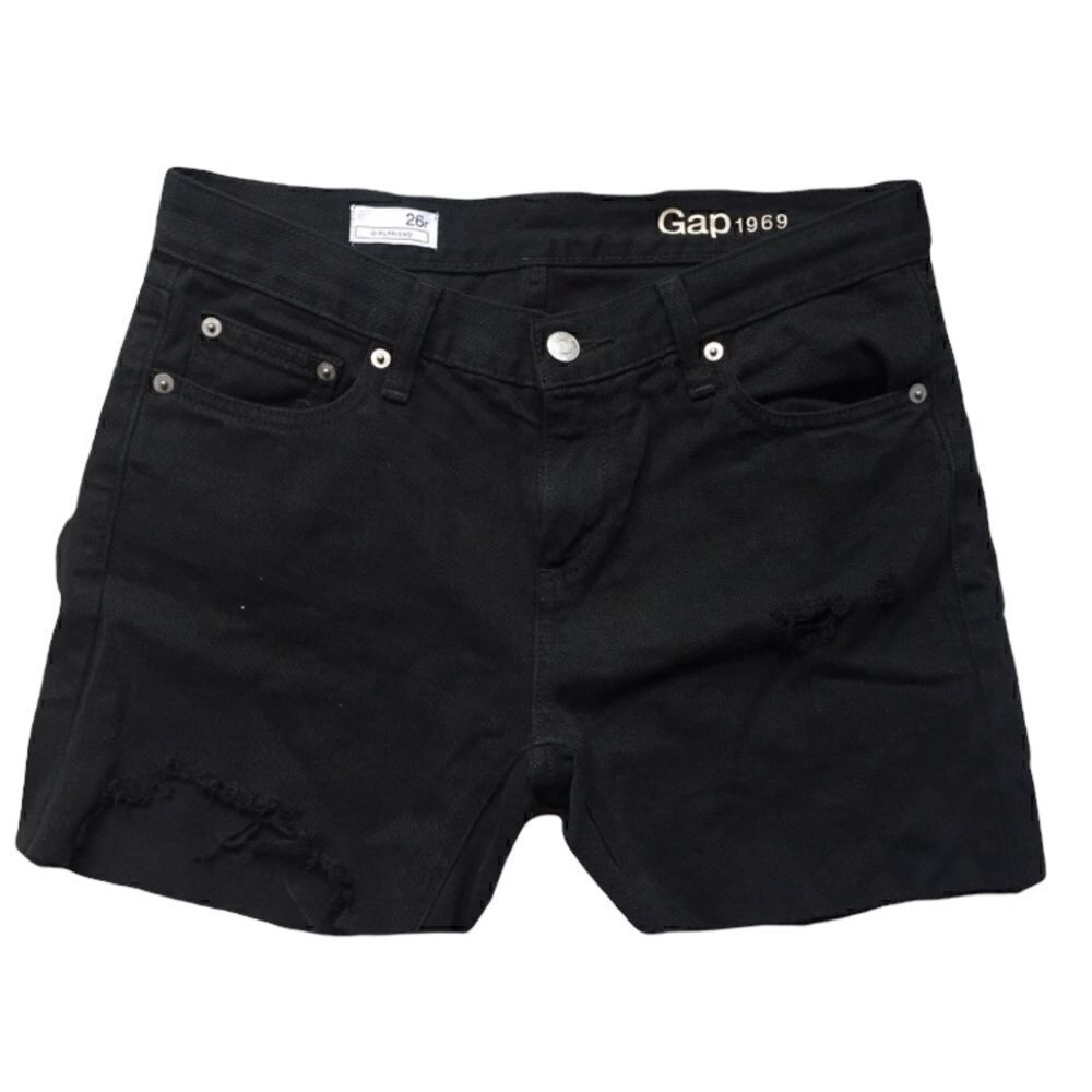 Distressed gap shorts  